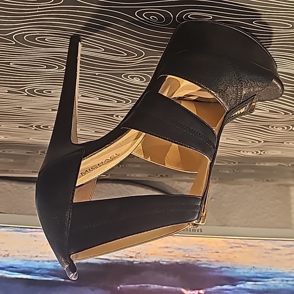 Michael Kors zipper stilettos - Picture 3 of 4